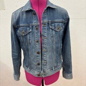 Lucky Brand Classic Jean Jacket, Distressed, Small
